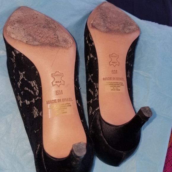 Tory Burch Heels - Picture 4 of 5